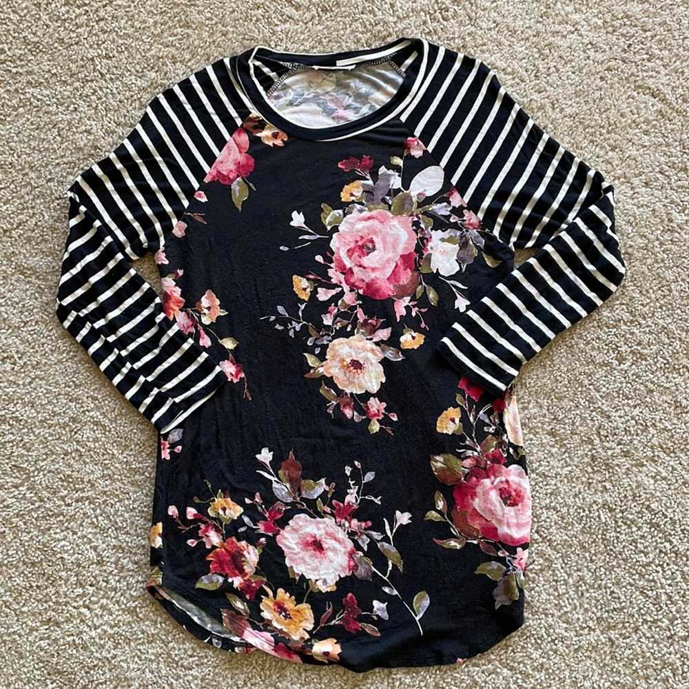 First Look Top